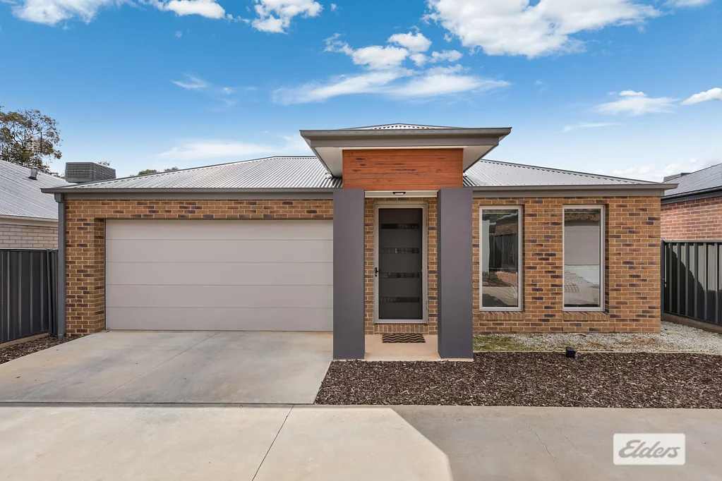 1/116A Harley Street, Strathdale, VIC 3550