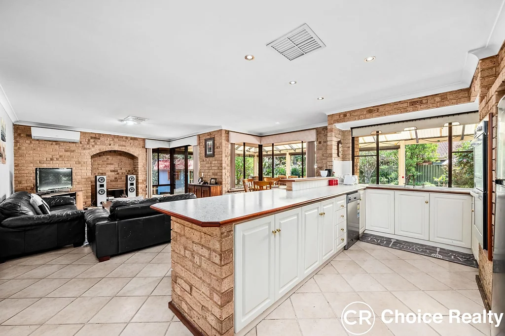 15 Oldham Place, Leeming, WA 6149