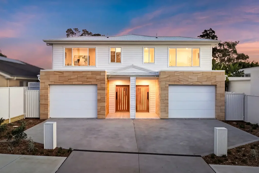 Long Jetty 3chambre Don't miss out on this brand new duplex in a perfectly prime location!