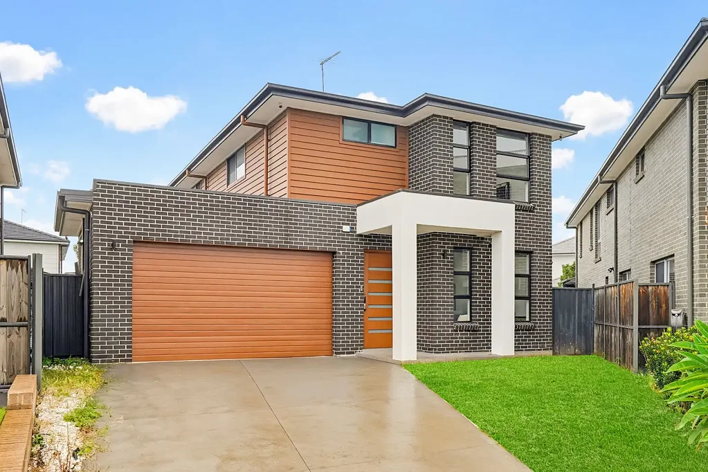 Stylish Home Ready To Move In!