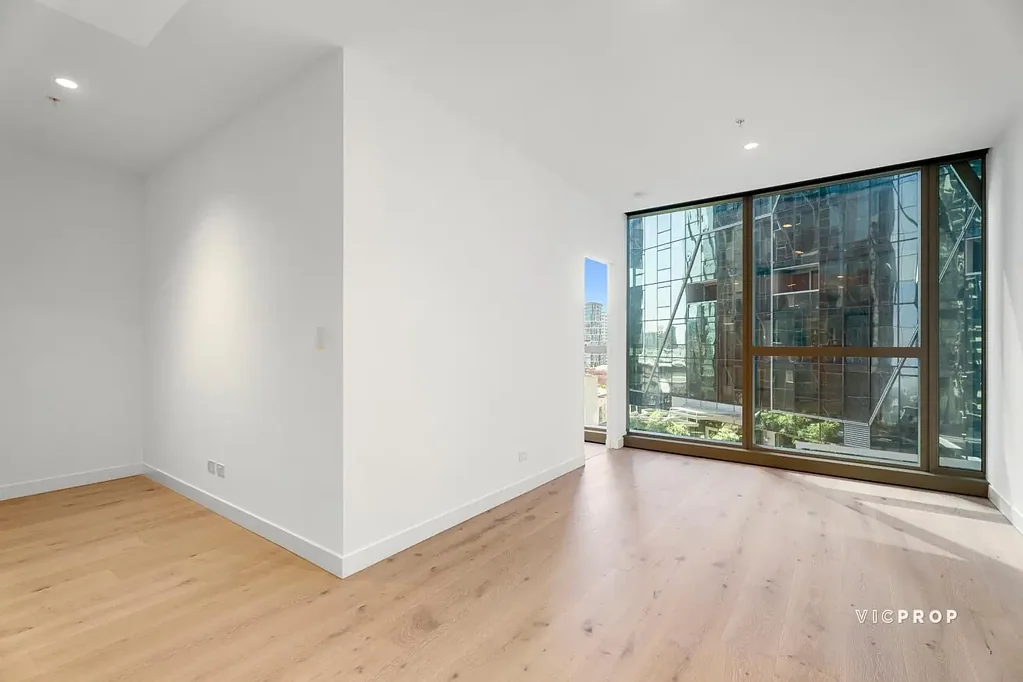 Melbourne 1غرفة نوم North-Facing West Side Place Retreat with Work-from-Home Luxury