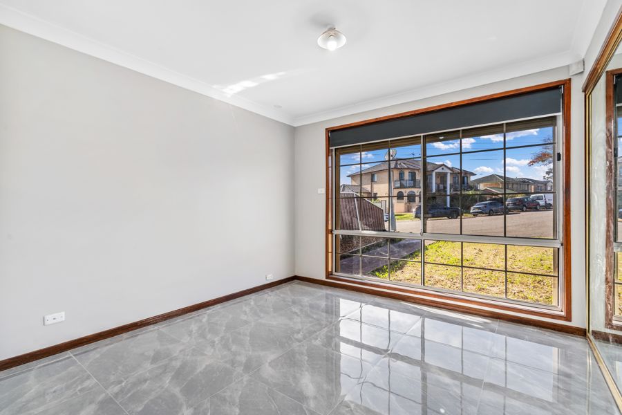 8 HAYDN PL, BONNYRIGG HEIGHTS NSW 2177, 0 Schlafzimmer, 0 Badezimmer, House