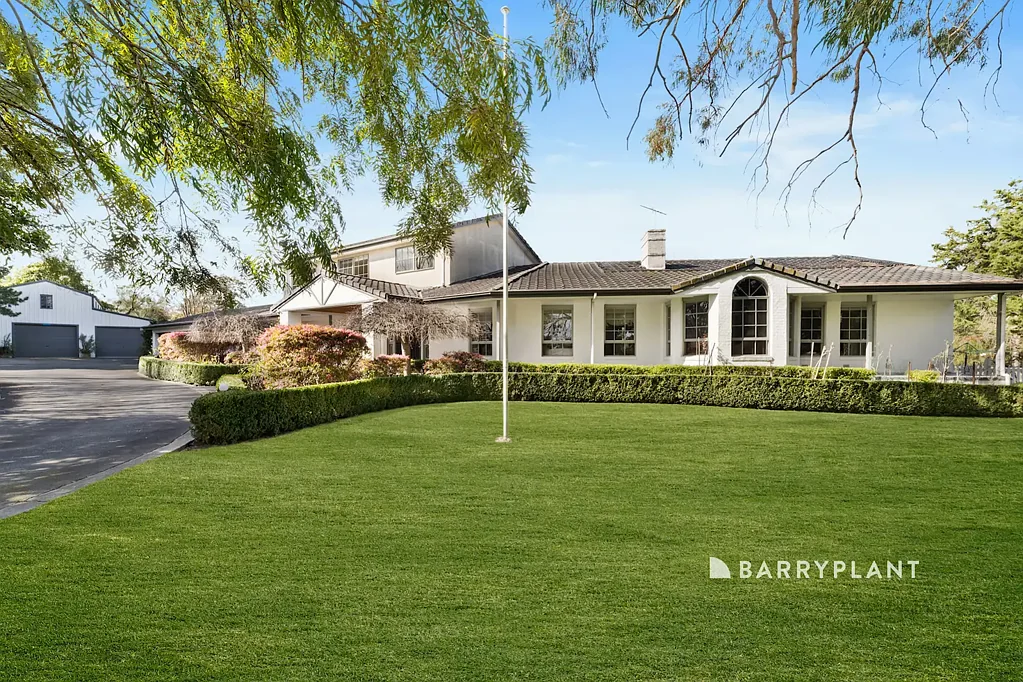 Narre Warren North 7房 备受珍爱的家园，开启新篇章 A Much Loved Home, Ready for Its Next Chapter
