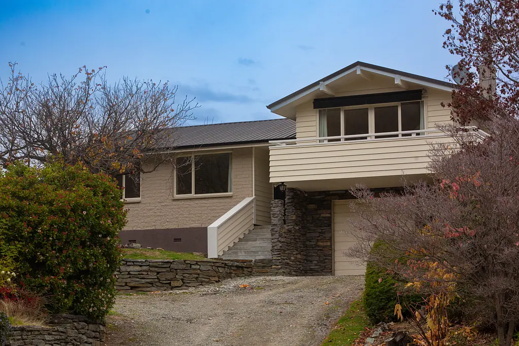Arrowtown 3બેડરૂમ Elevated elegance with iconic Arrowtown views