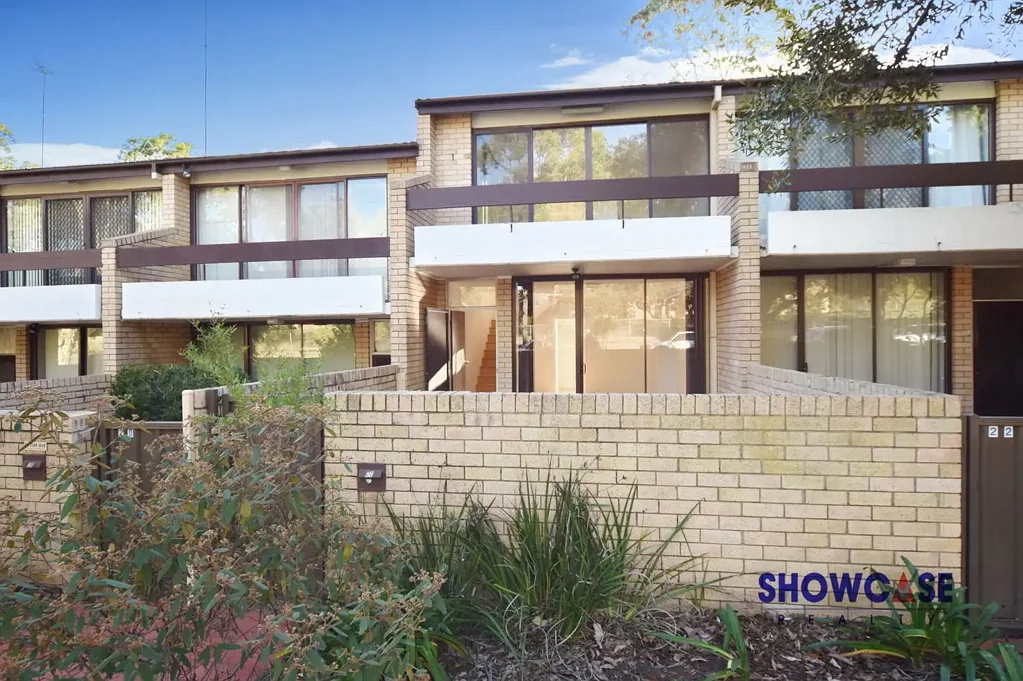 GREAT TOWNHOUSE & CENTRAL LOCATION