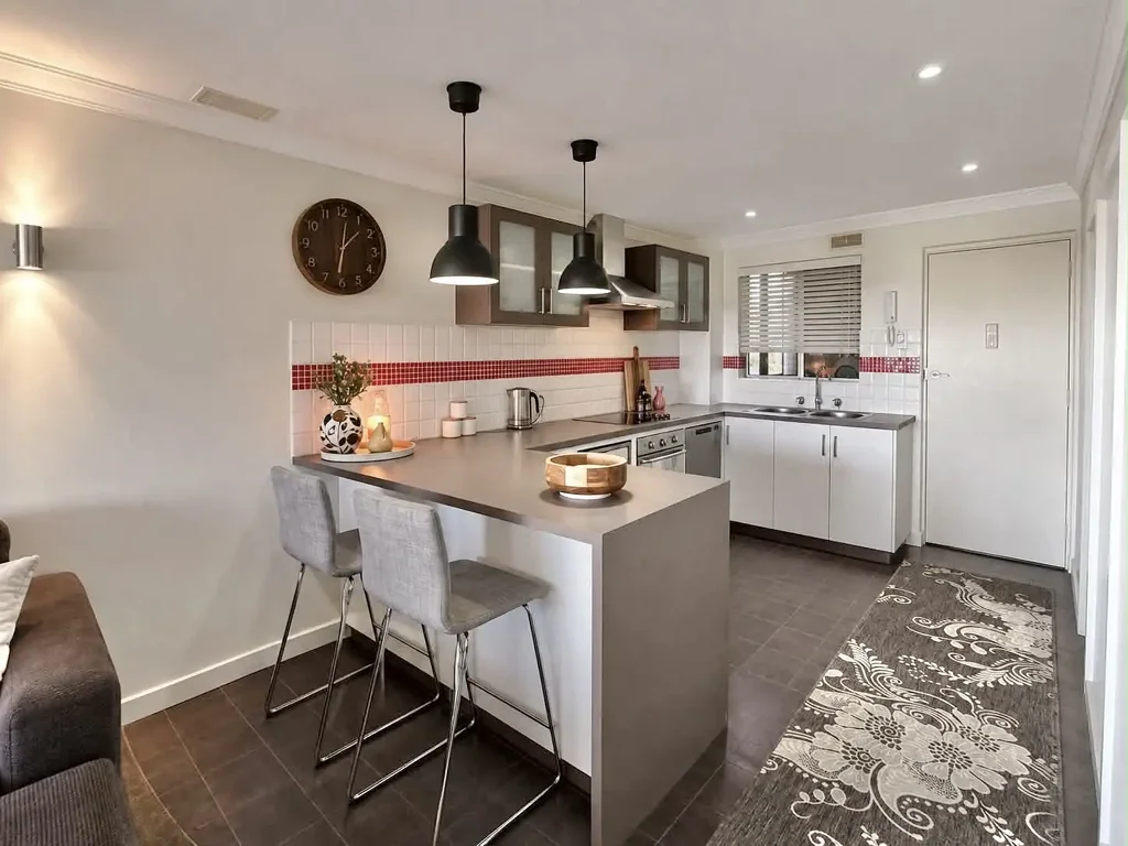 South Perth 2房  Daniella Sparta Presents: