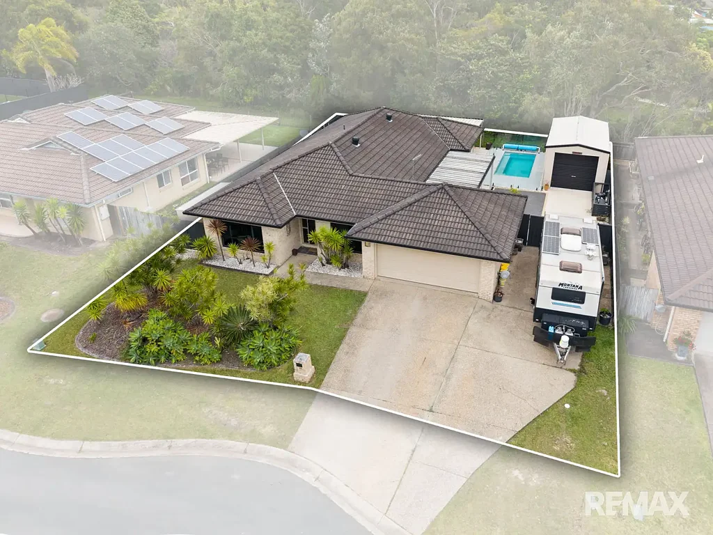 Little Mountain 4कमरा Private Parkside Living with a Pool, Shed and Exceptional Side Access