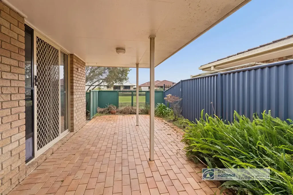 Banora Point 2 Bedroom Private Duplex Living with Water Views & No Strata Fees