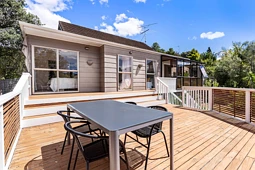 2/68 Ayton Drive, Totara Vale