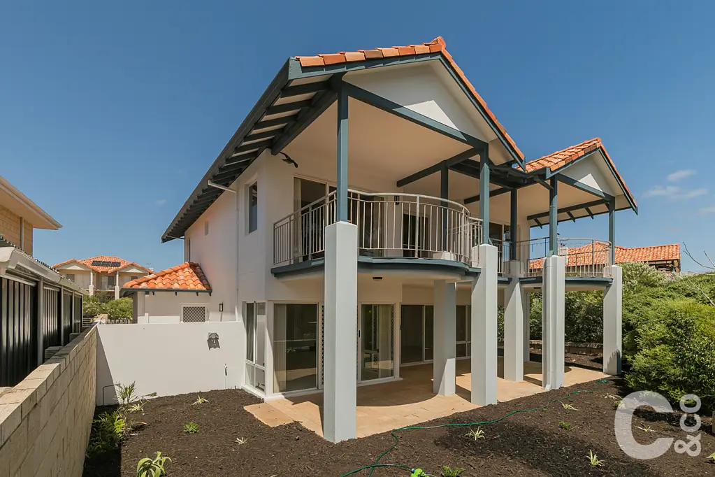 1 Isle Cove, Port Kennedy, WA 6172