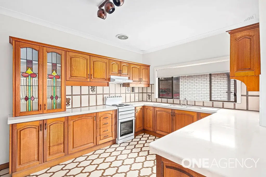 SPACIOUS THREE-BEDROOM VILLA WITH STUDY IN THE HEART OF PRIMBEE