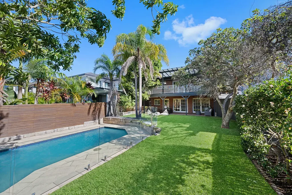 Drummoyne 4chambre Federation Home with Pool, Views and Family Appeal
