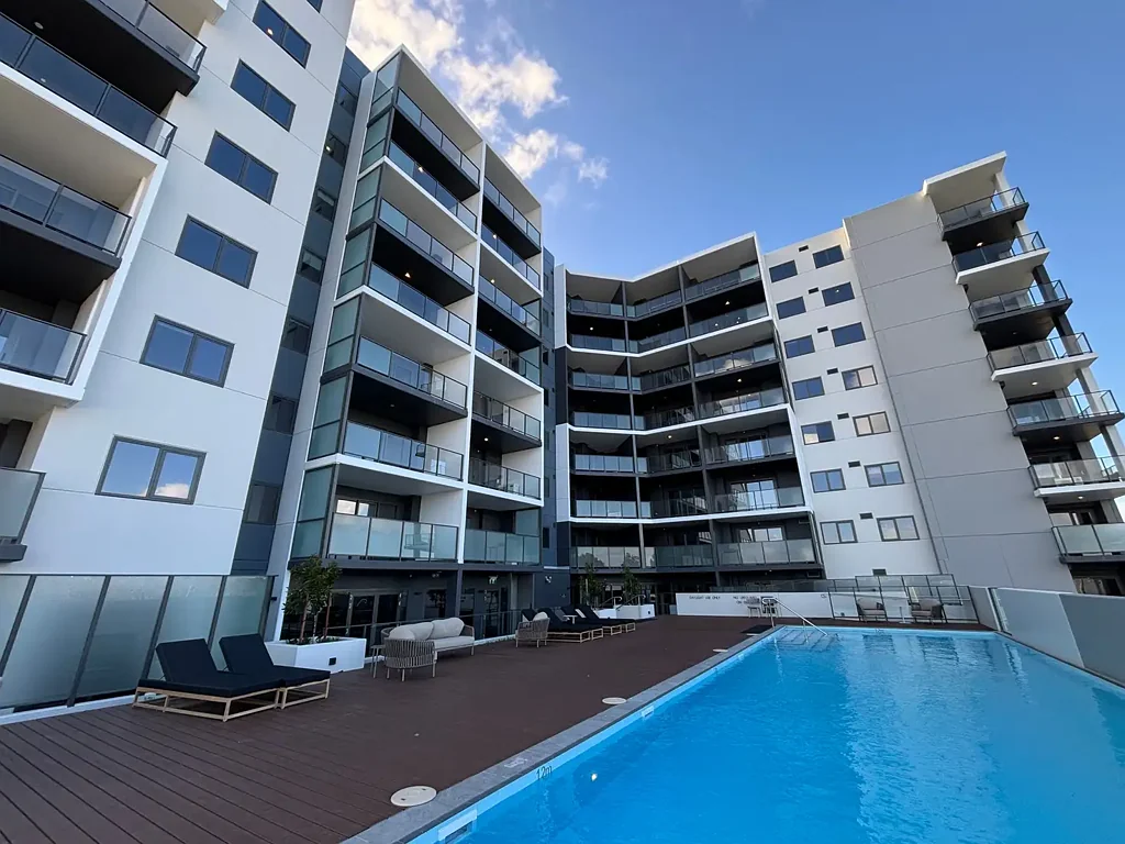 Modern Luxury Living Minutes from Perth CBD & Airport