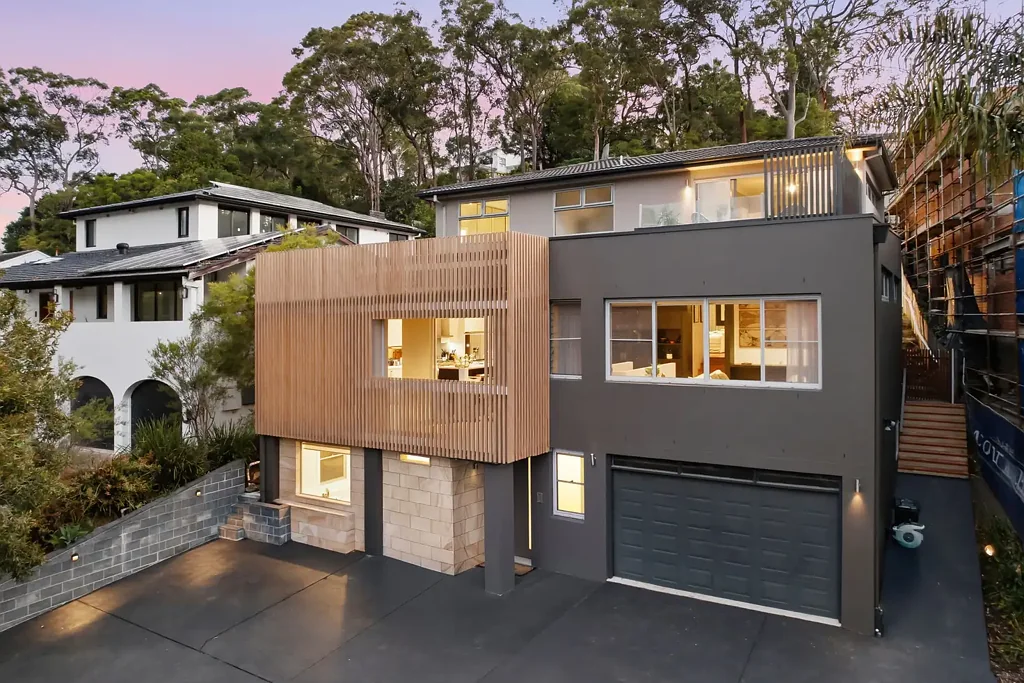 East Ryde 5 Bedroom Versatile Home with Convenience at Your Doorstep