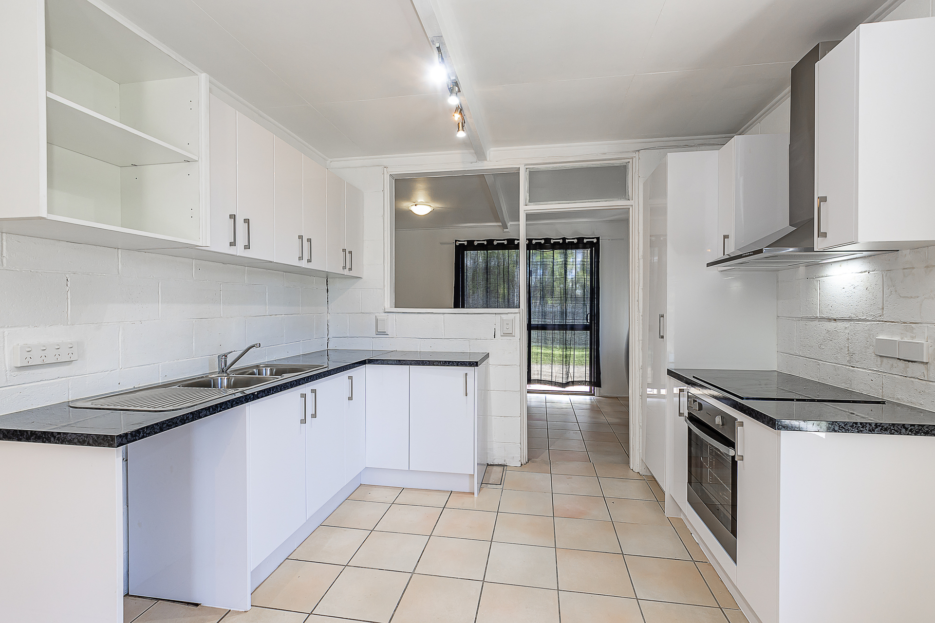 40 ACHERON AV, CRANBROOK QLD 4814, 0房, 0浴, House