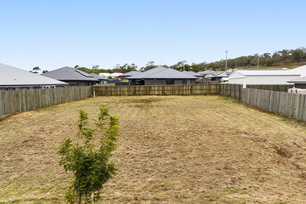 24 Sandford Crescent, Torrington, QLD 4350