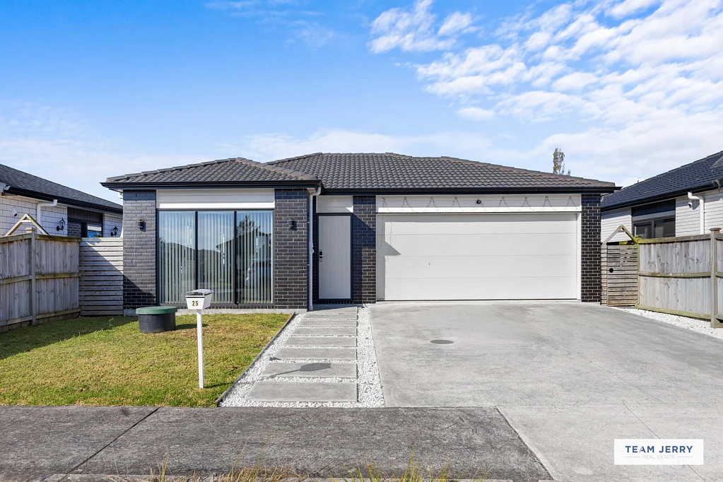 Papakura 4房  Must Sell - Solid Brick & Tile Beauty
