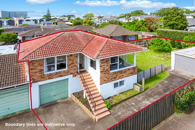 22a Shakespeare Road, Milford, North Shore City