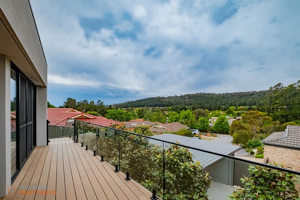 Fully Furnished Quiet Cul-de-sac location!