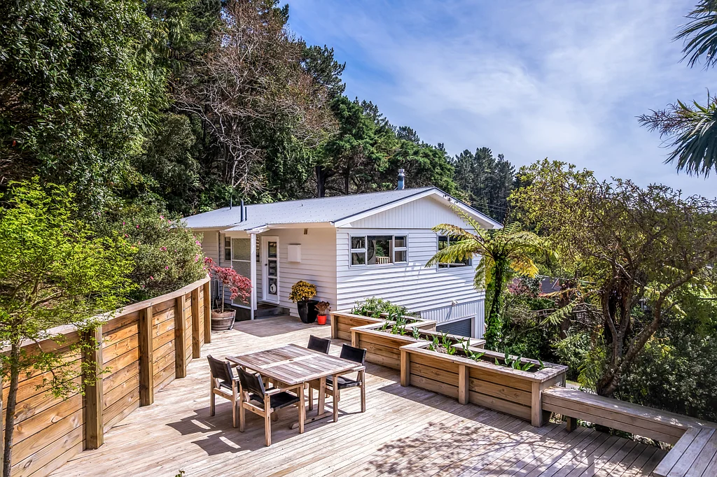 Stokes Valley 4ਬੈੱਡਰੂਮ Exceptional opportunity!!!