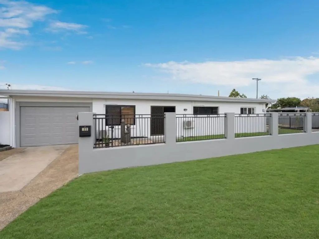Spacious Family Haven with Pool & Entertaining Area