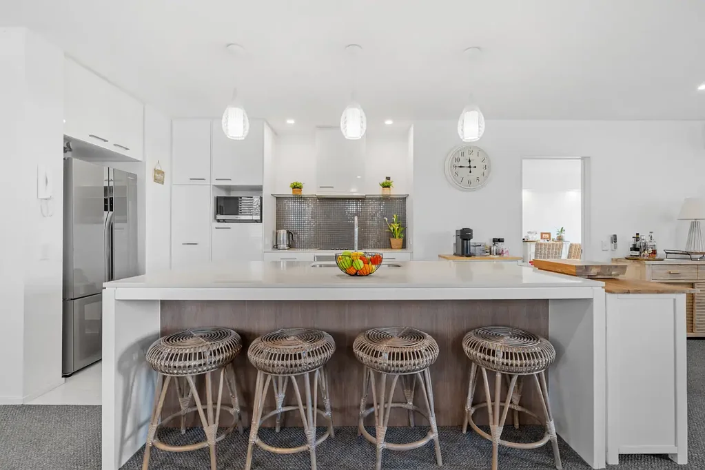 8/305 Easthill Drive, Robina, QLD 4226
