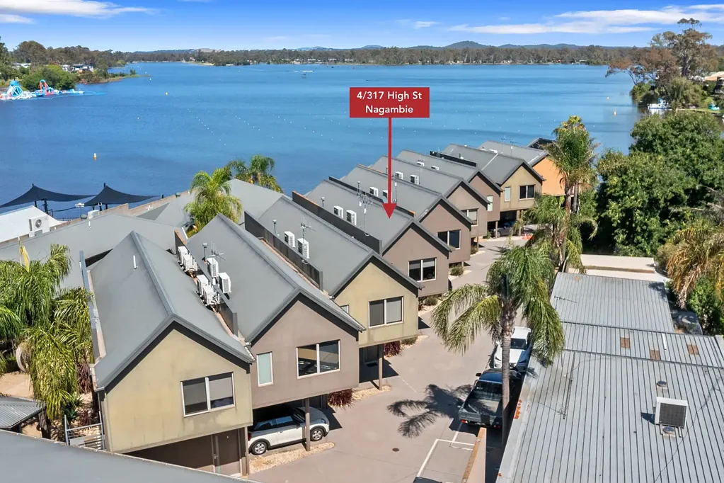 Nagambie 2部屋 Prestige Waterfront Townhouse – Luxury Lakeside Living