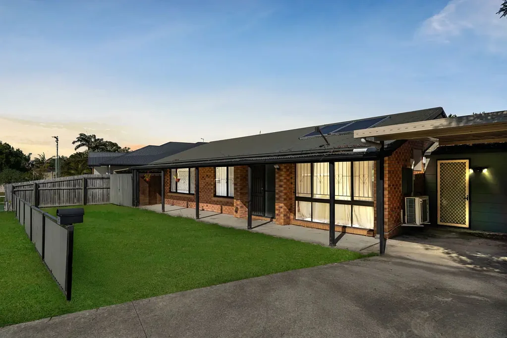 Marsden 4 Bedroom **AVAILABLE NOW** Neat & Tidy Home On 532m2 With Pool!!!