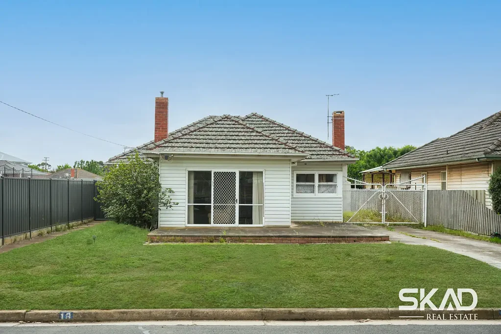 Werribee 3ห้องนอน Develop, Invest or Rebuild - Huge Landholding in Werribee's Fastest-Growing Pocket