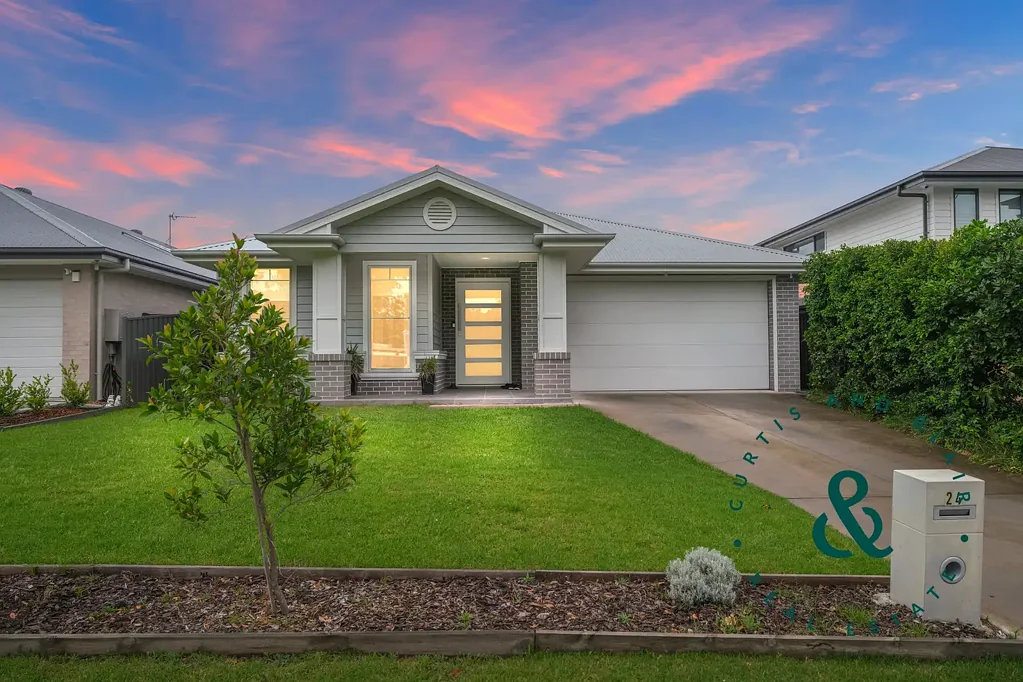 Medowie 4Kwarto Hamptons Charm, Modern Comfort & Room for the Whole Family