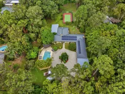 22 Winderadeen Drive, Highland Park