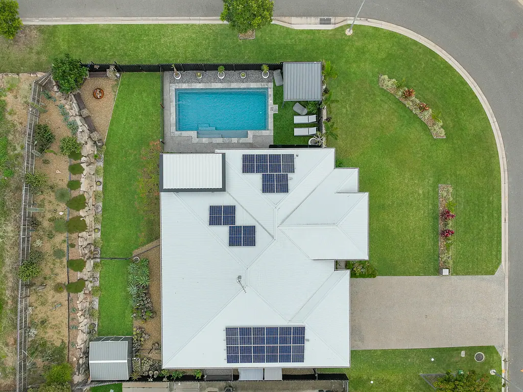 33 Fitzroy Avenue, Clinton, QLD 4680
