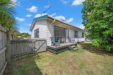 2/8 Freyberg Crescent, Pukekohe, Franklin, 3 Bedrooms, 1 Bathrooms, House