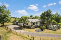 64 Aubrey Road, Stillwater