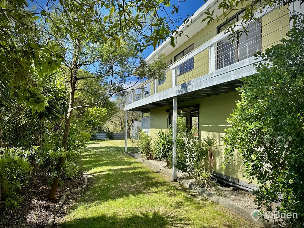 149 Bay Road, Eagle Point, VIC 3878