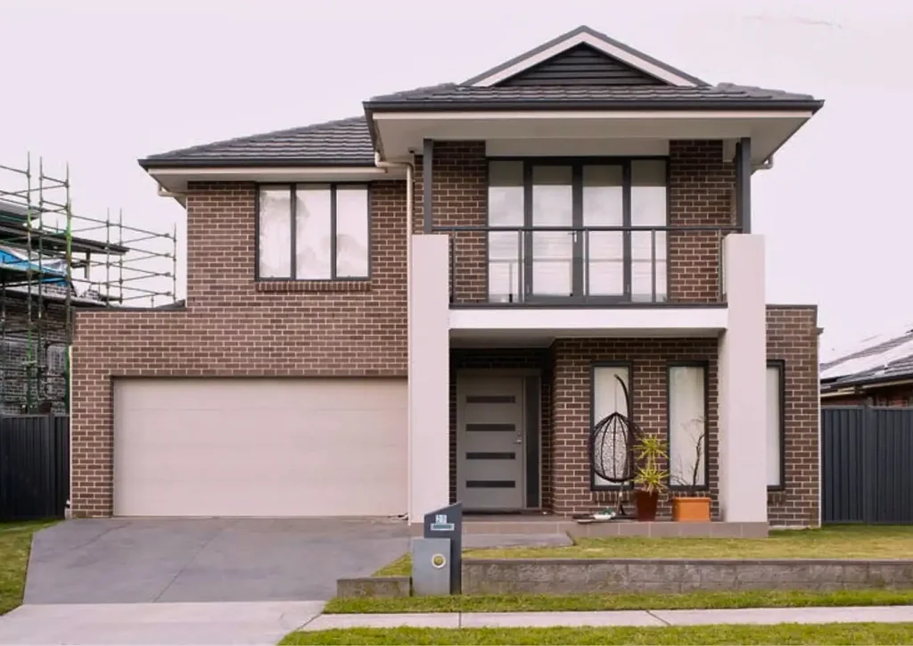 Spacious Family Home - Full Fresh Internal Painting