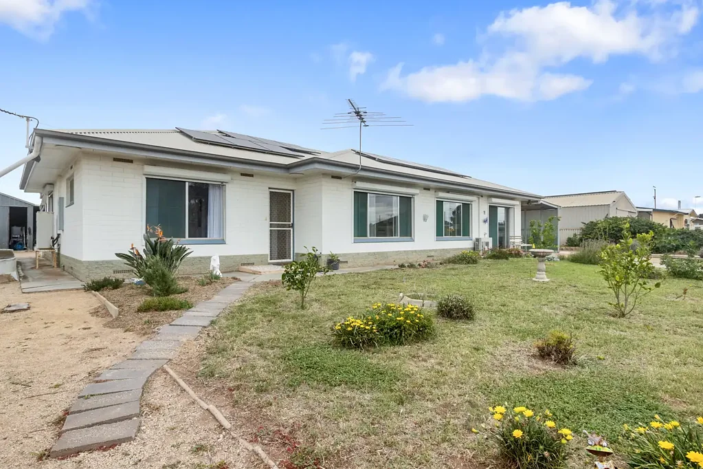 17-19 Cornwall Street, Clinton, SA 5570