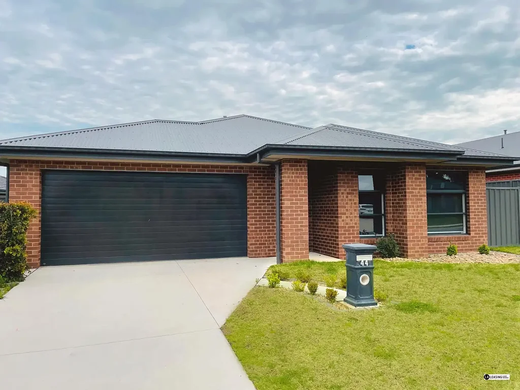 Modern 4 Bedroom Home in Thurgoona