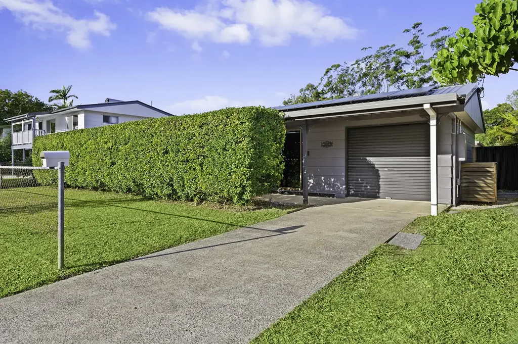 Caboolture 3બેડરૂમ Freshly renovated home | 638m2