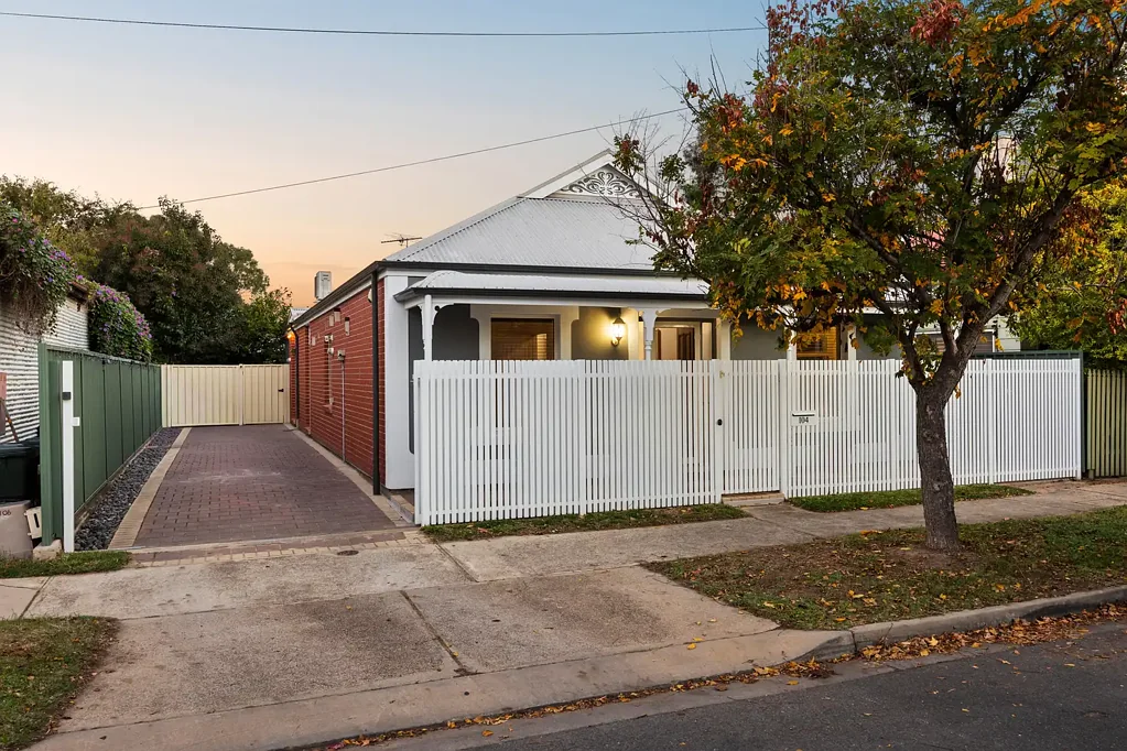 Birkenhead 3 Bedroom Classic Inspiration, Modern Function