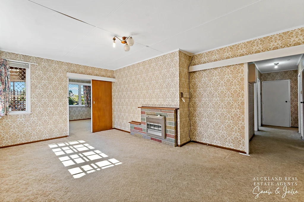 Mount Albert 3ਬੈੱਡਰੂਮ Major Renovation Opportunity!