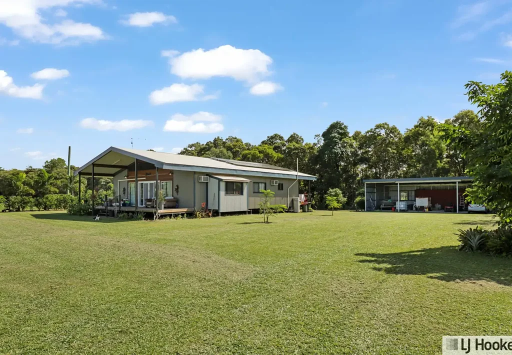 83 Hull Heads Road, Hull Heads, QLD 4854