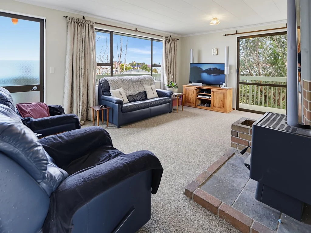 Ngaruawahia 3બેડરૂમ Home and furniture, double bonus