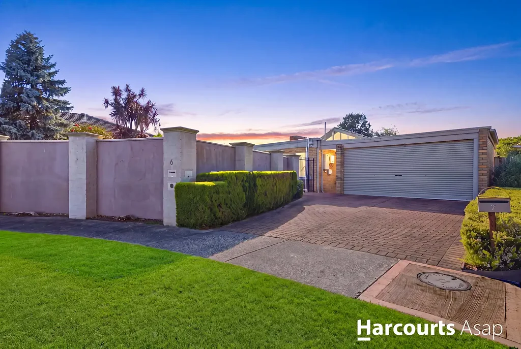 Berwick 4Kwarto POOL DAYS, BBQ NIGHTS & ROOM FOR THE WHOLE FAMILY!