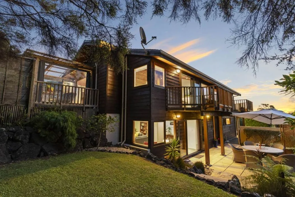 Albany 4Kwarto Elevated, Spacious, Impressive