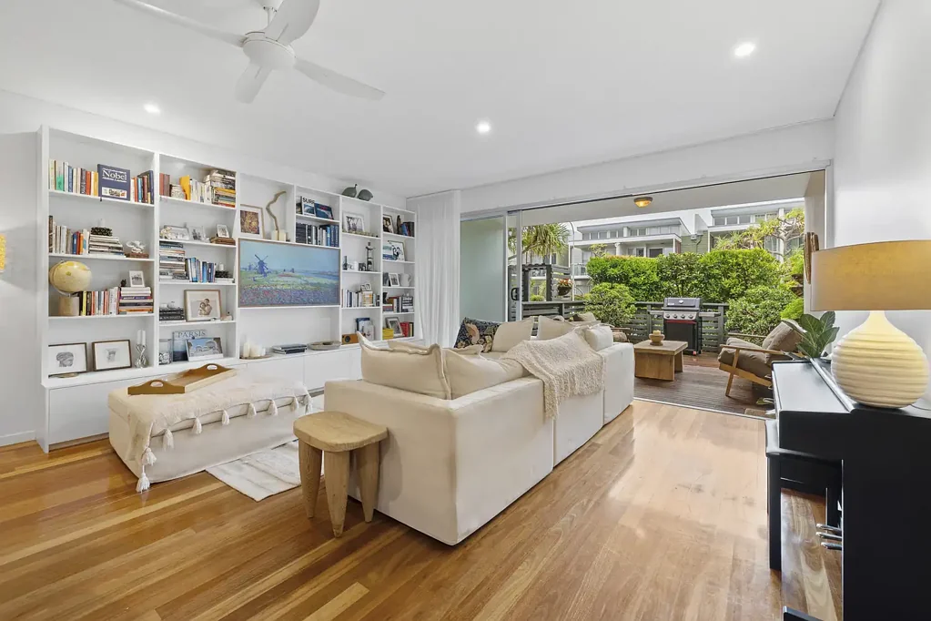 Casuarina 3chambre Relaxed Beachside Living in a Beautifully Renovated Townhouse