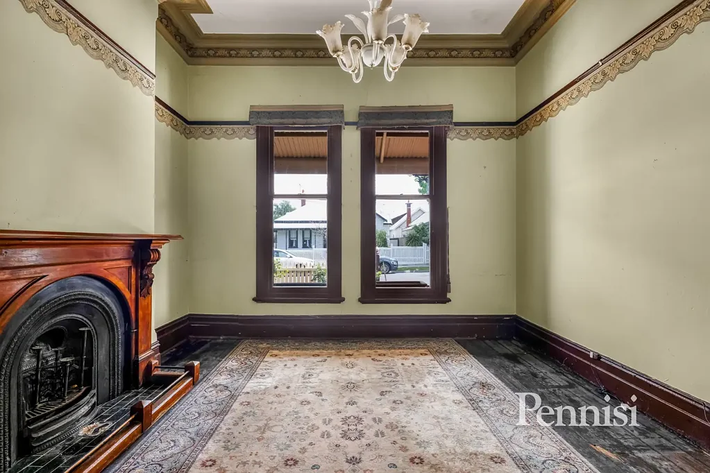 Essendon 2Kwarto Private Sale - Proudly Offered by Pennisi