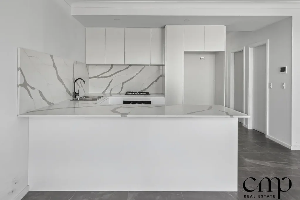 Modern, 3-Bedroom Spacious Townhouse!