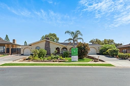 25 The Annie Watt Circuit, West Lakes Shore