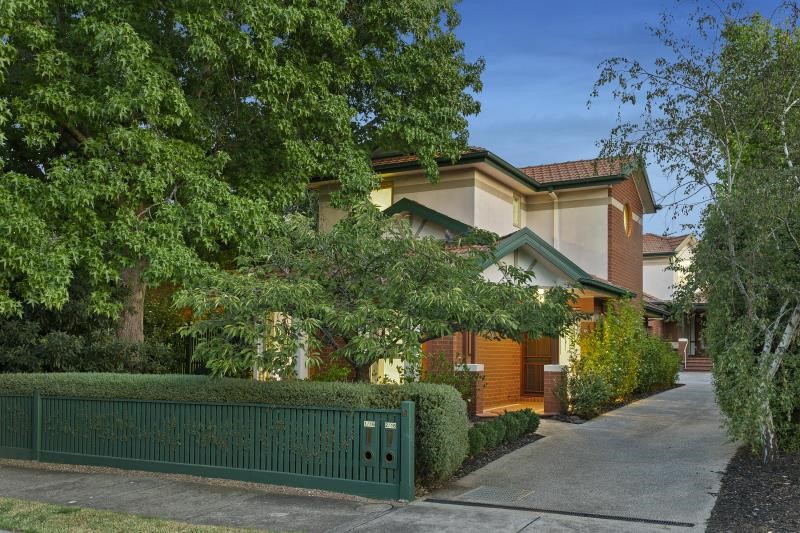 16 ROTHERWOOD RD, IVANHOE EAST VIC 3079, 0 कमरे, 0 बाथरूम, Townhouse